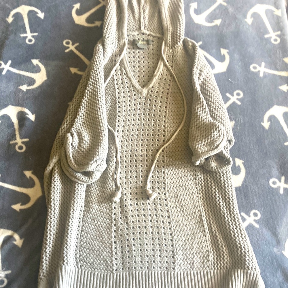 Knit short sleeve pull over (no pockets)